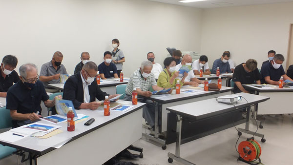 ＪＡ石川かほくの新鋭「ほくの里ライスセンター」に共感　九州大学・村田武名誉教授　現地視察研修会に同行して