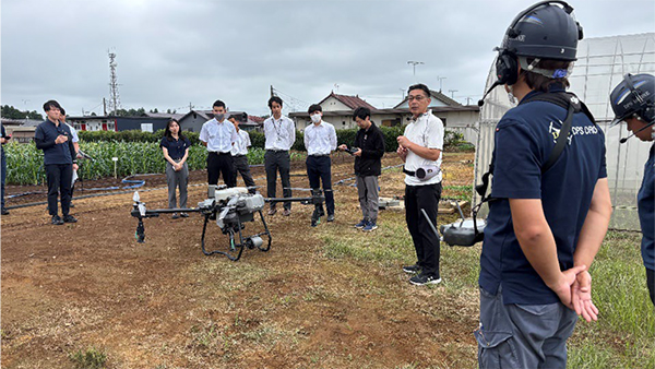 ＪＡ全農が千葉県成田市でドローン実演会　KDDIと提携で農業用ドローン活用を加速