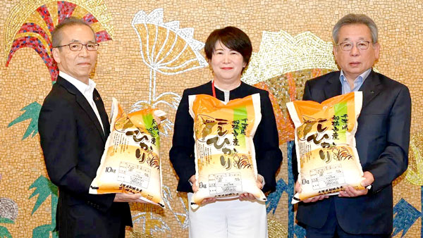 船橋市へコシヒカリ寄贈　ＪＡいちかわ
