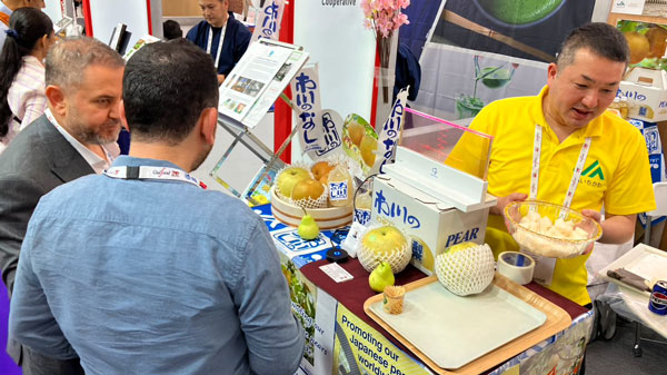 ＪＡいちかわ　ドバイ食品見本市で千葉県産梨を初出展「ZEROCO」で冬季輸出を実現
