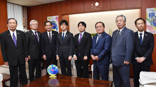 生産者が将来見通せる政策を　鈴木農相を表敬訪問　山野ＪＡ全中会長ら