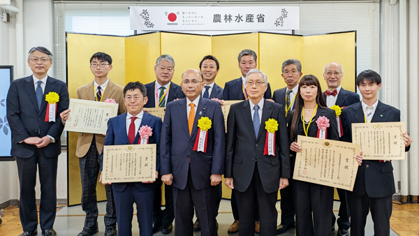 規格外野菜で農家レストラン　高崎市の柴崎農園が最高賞　食品産業もったない大賞