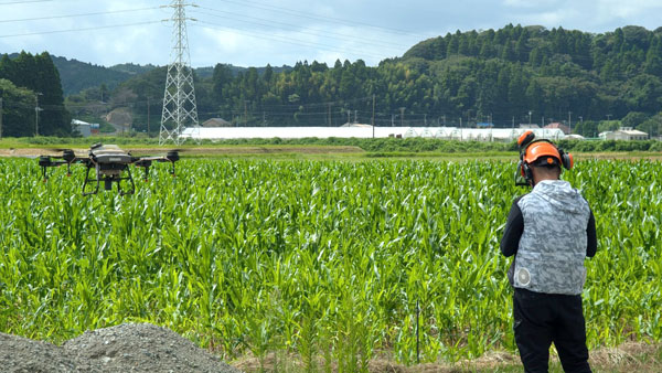 つなぐファーム　千葉県内2か所で農業用ドローンによる農薬散布業務を実施