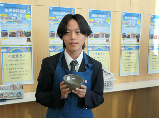 物流センターで特別支援学校が販売会 約100人が来場 パルシステム連合