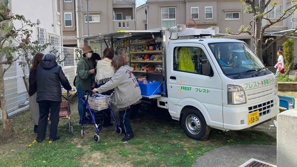 大阪　枚方市・交野市で 「フレスト移動スーパー」2号車の運行航開始　京阪ザ・ストア
