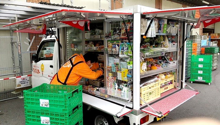 大阪・堺市で移動スーパー「とくし丸」運行開始　近商ストア