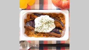 ＪＡえひめ未来とコラボ　愛媛県西条市産「絹かわなす」使用『チーズキーマカレー』新発売　ファンデリー