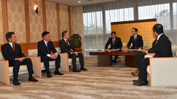 国産タマネギの通年供給へ産地化を推進　大分県と連携協定締結　双日